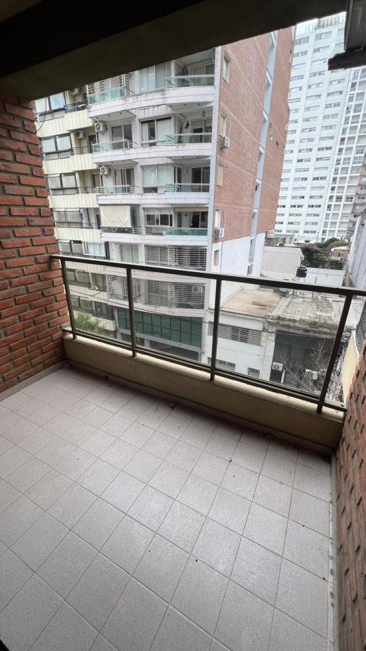 MONOAMBIENTE. BALCON AL FRENTE. GUEMES / OROÑO