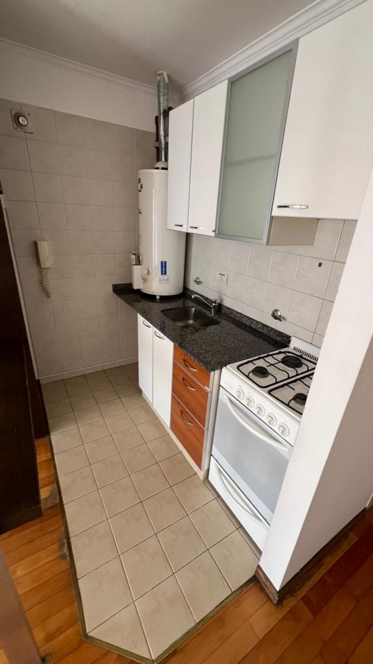MONOAMBIENTE EN ALQUILER. BALCARCE / URQUIZA