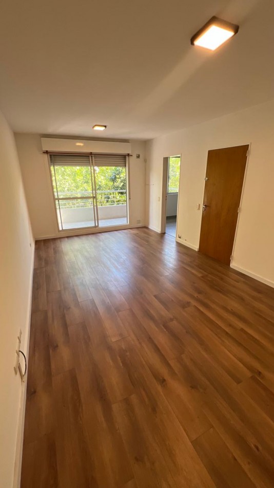 PARAGUAY / LA PAZ. DEPTO 2 DORMITORIOS CON BALCON AL FRENTE