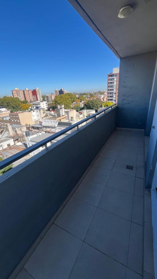 URQUIZA / CASTELLANOS. DEPTO 1 DORMITORIO (OPCION COCHERA) 