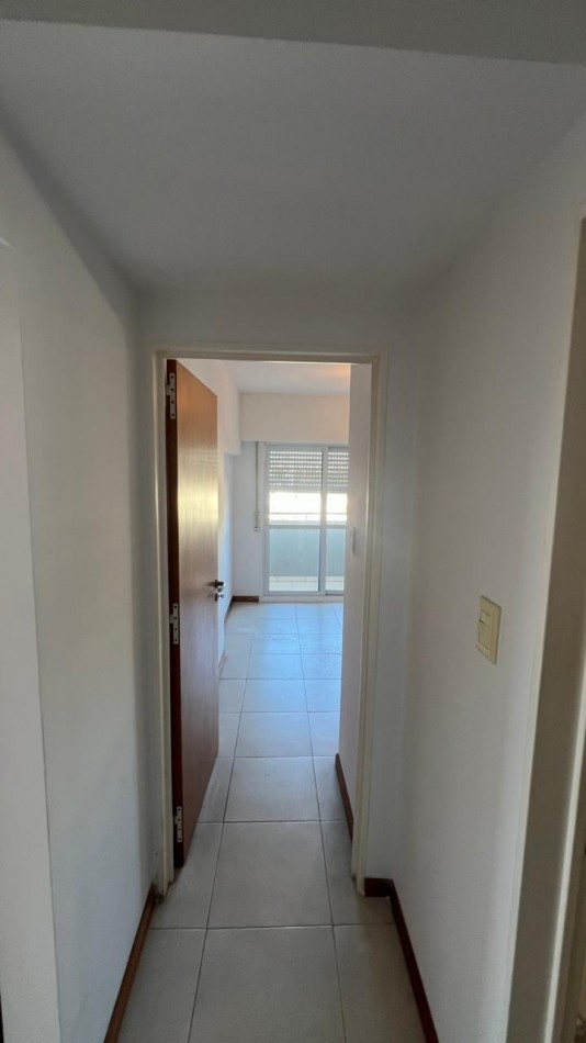 URQUIZA / CASTELLANOS. DEPTO 1 DORMITORIO (OPCION COCHERA) 