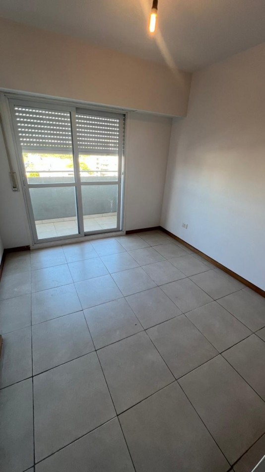 URQUIZA / CASTELLANOS. DEPTO 1 DORMITORIO (OPCION COCHERA) 