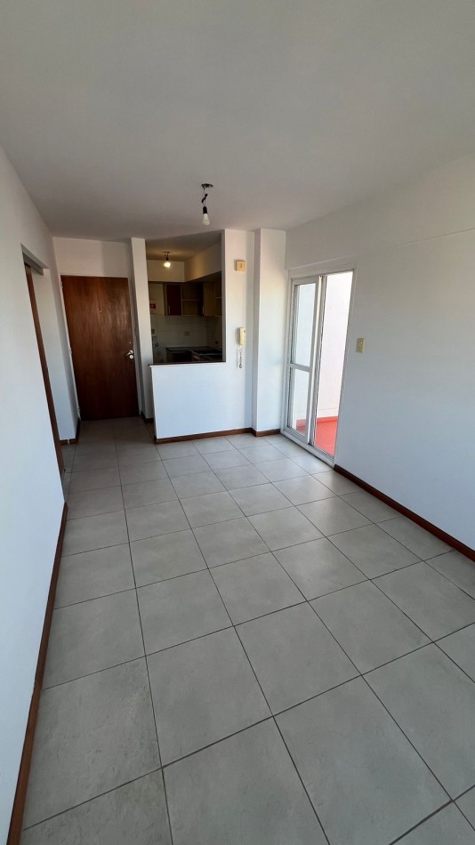URQUIZA / CASTELLANOS. DEPTO 1 DORMITORIO (OPCION COCHERA) 